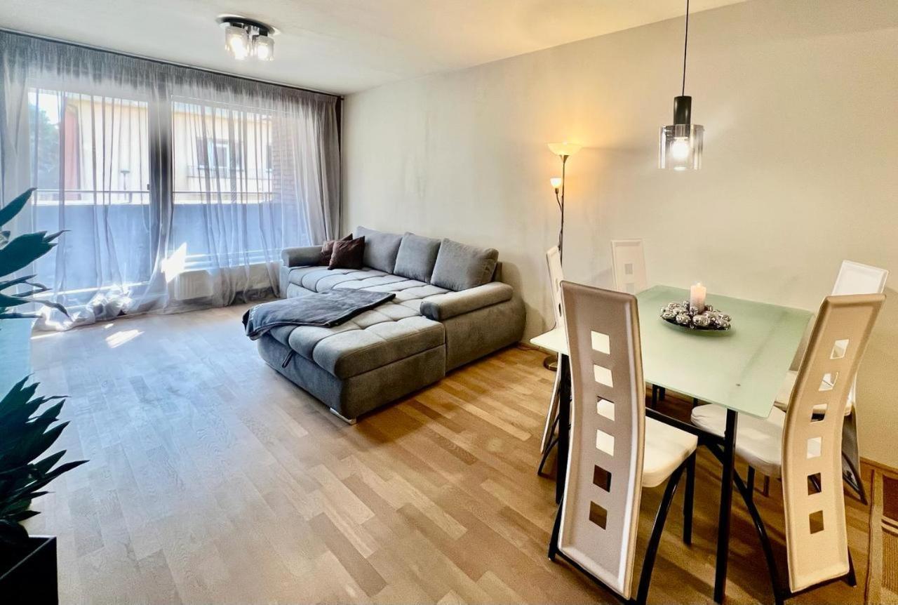 Luxury Apartment In Prague And Free Parking Buitenkant foto