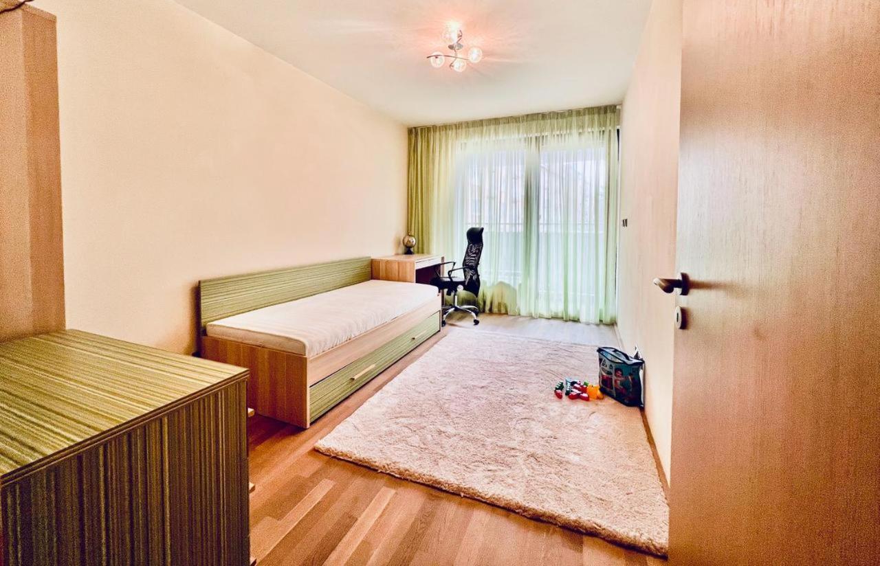 Luxury Apartment In Prague And Free Parking Buitenkant foto